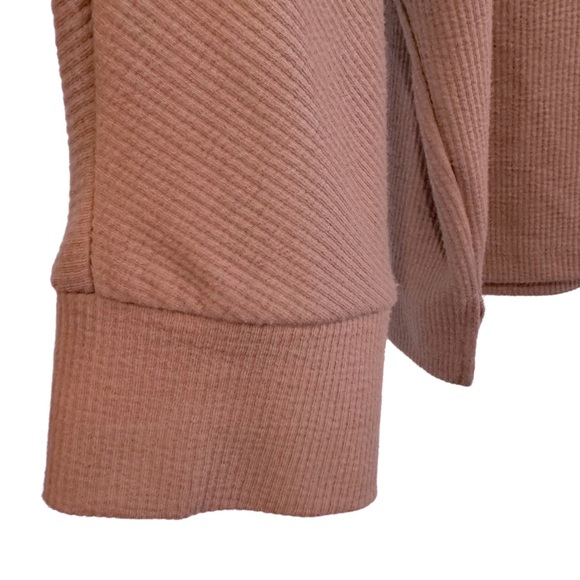 DYNAMITE Dolman Sleeve Dusty Mauve V Front & Back Lightly Ribbed Soft Top BNWOT - Picture 5 of 10